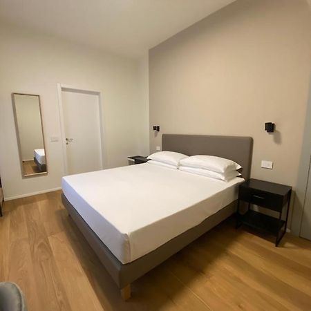 Foresteria Dansi Varese Luaran gambar