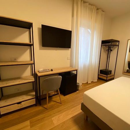 Foresteria Dansi Varese Luaran gambar