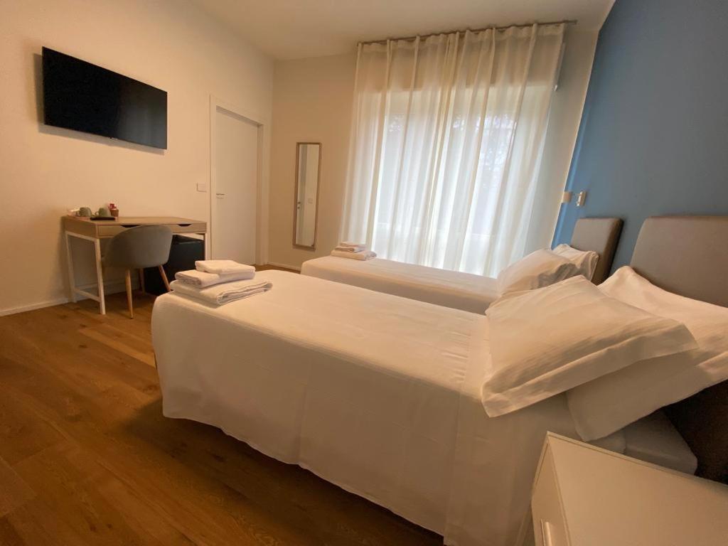 Foresteria Dansi Varese Luaran gambar