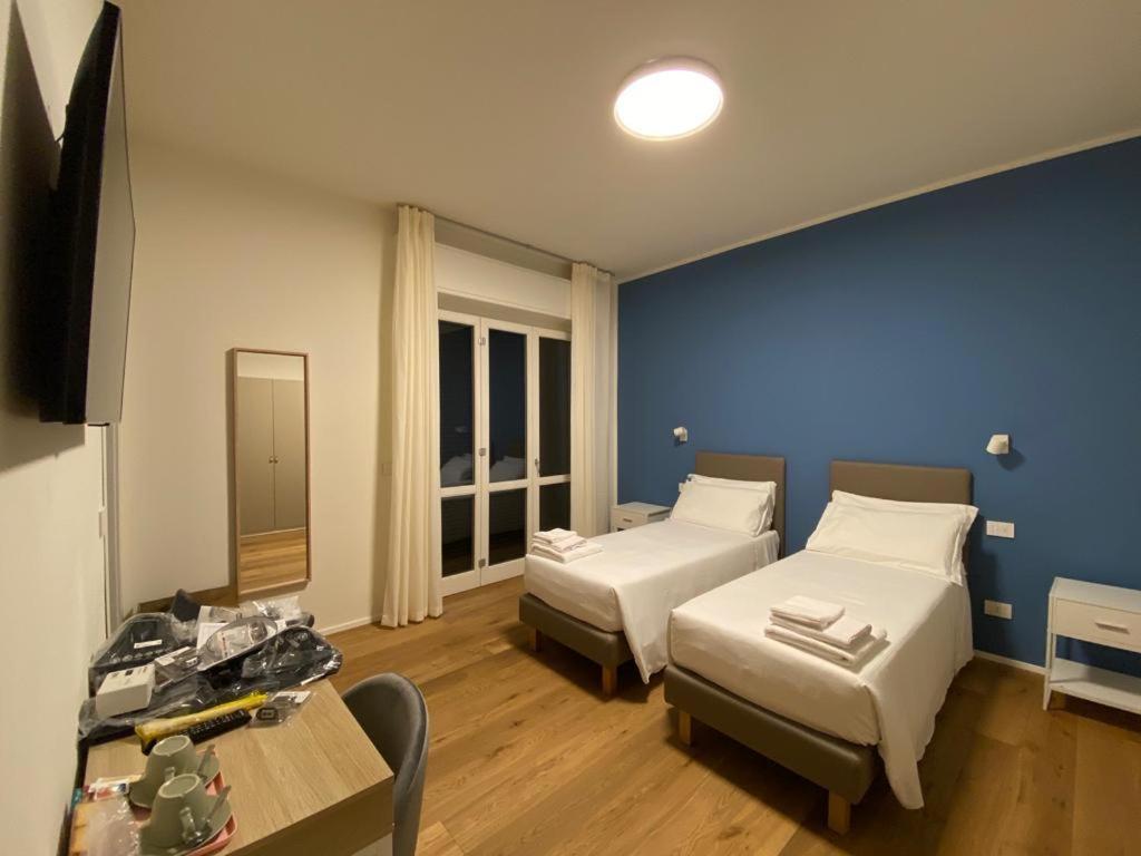 Foresteria Dansi Varese Luaran gambar