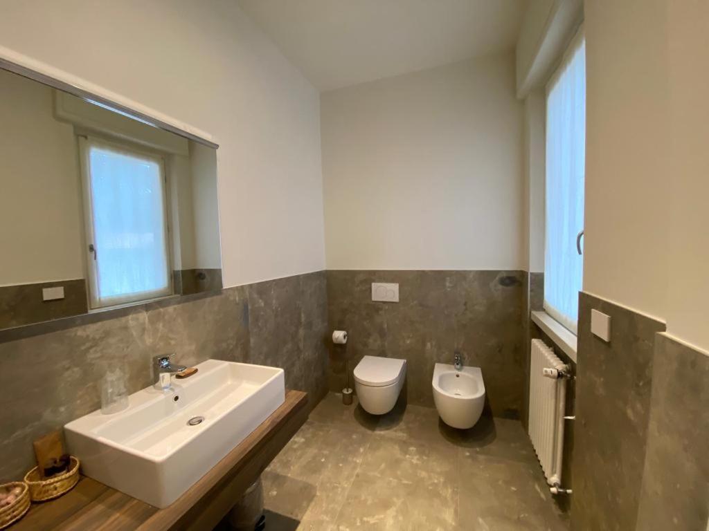 Foresteria Dansi Varese Luaran gambar