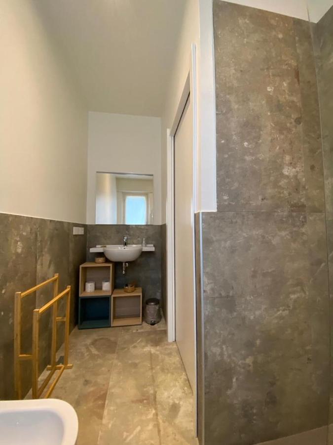 Foresteria Dansi Varese Luaran gambar